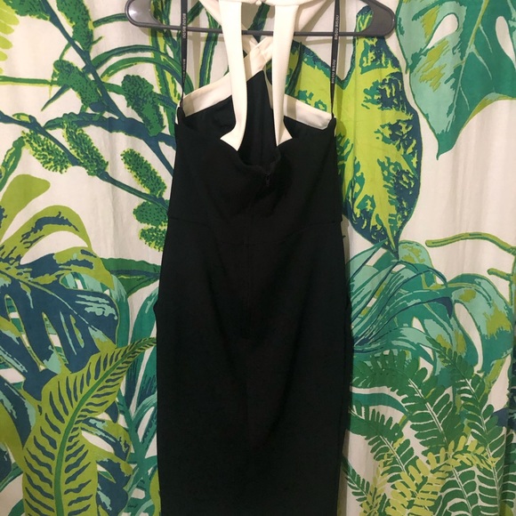 Bisou bisou black and white cross dress - Picture 4 of 6